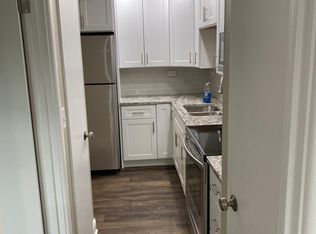 8139 Ogden Ave #6, Lyons, IL 60534
