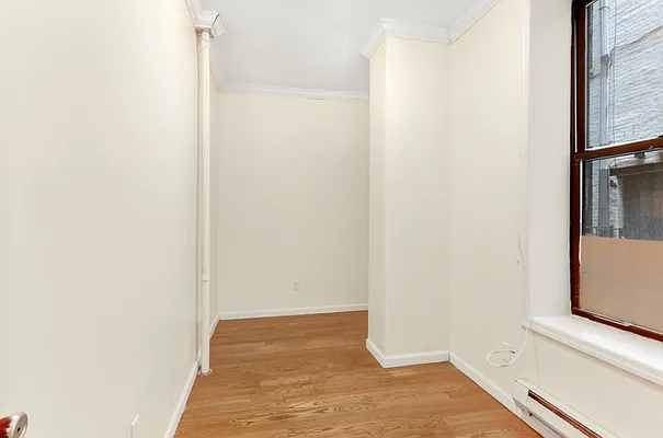 Rented by REZI | media 31