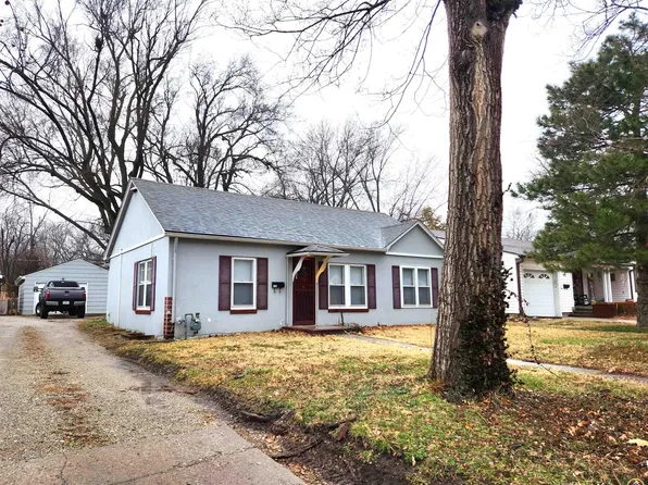 735 SW Watson Ave, Topeka, KS 66606