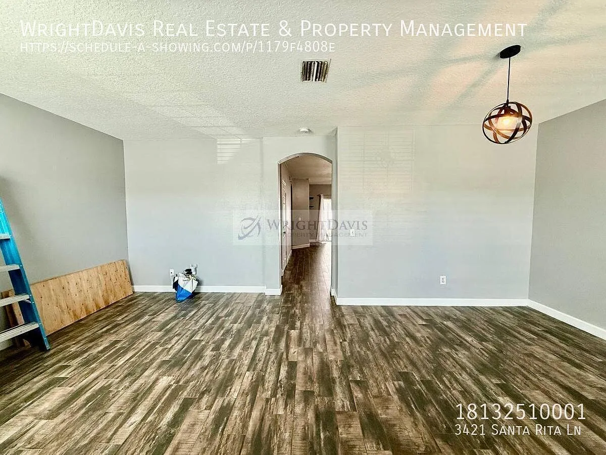 3/3 Townhome in Santa Fe of Stagecoach! — Photo 4