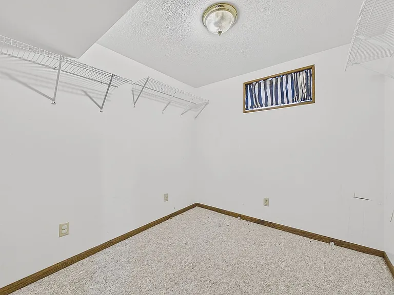 7581 S Downing St — Photo 32