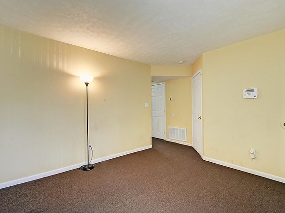 3rd image of 6421 Cottagemeadow Dr