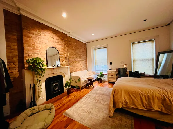 154a Hicks Street image 1 of 16