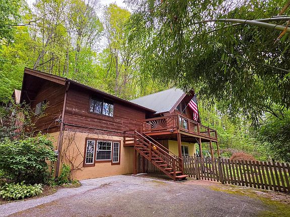 2nd image of 3548 Ridge Rd