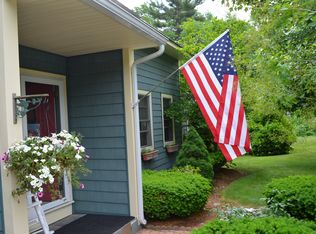 2 Fay Memorial Dr, Tyngsboro, MA 01879