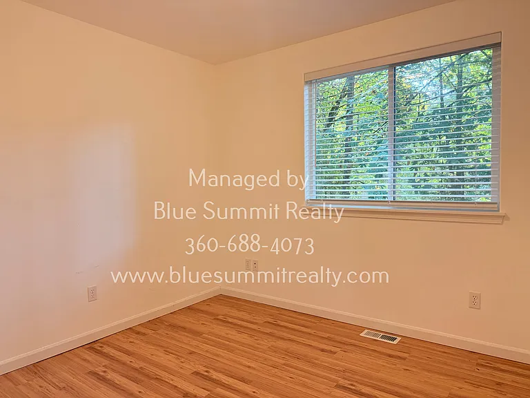 36114 77th Ave S — Photo 10