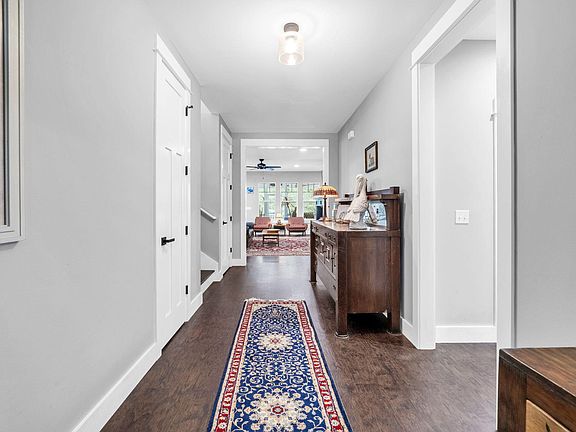 5th image of 434 Mango Ln