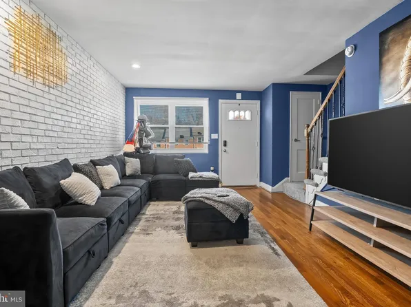 1106 Cooks Ln, Baltimore, MD 21229
