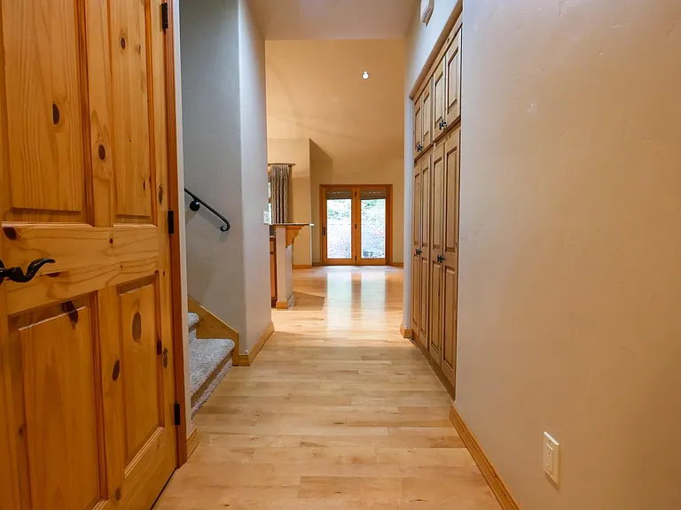 1917 Racquet Ct — Photo 4