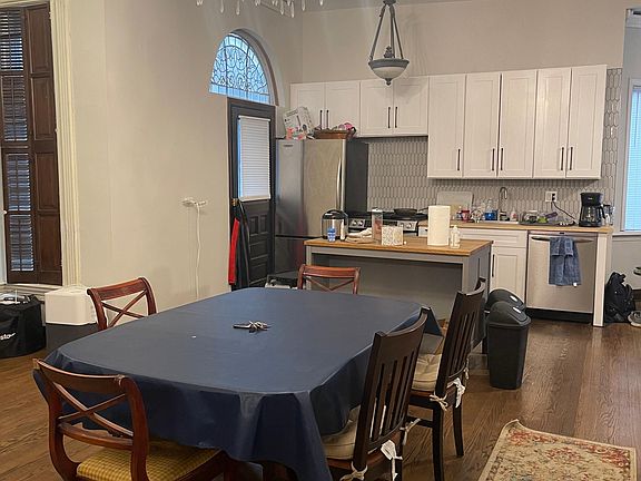 5th image of 2120 N Bissell St #1