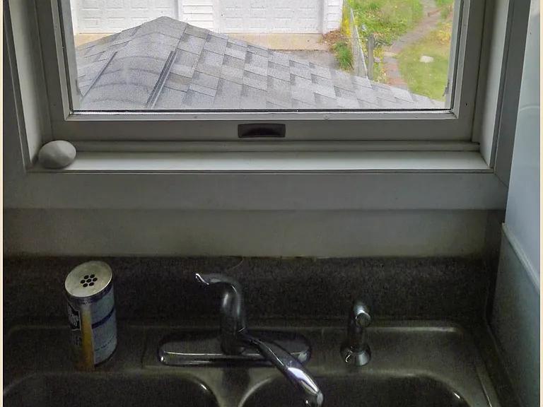38 Clymer St #2 — Photo 19