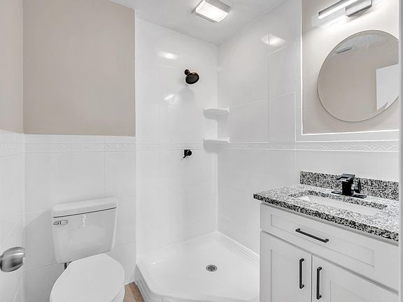 3rd image of 13726 Orange Sunset Dr Unit 201