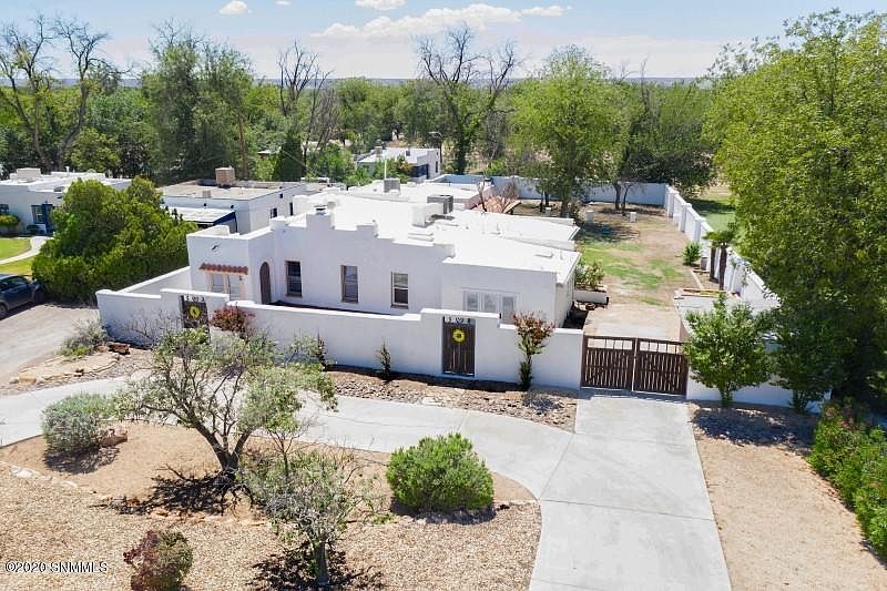 2nd image of 1224 Calle De El Paso