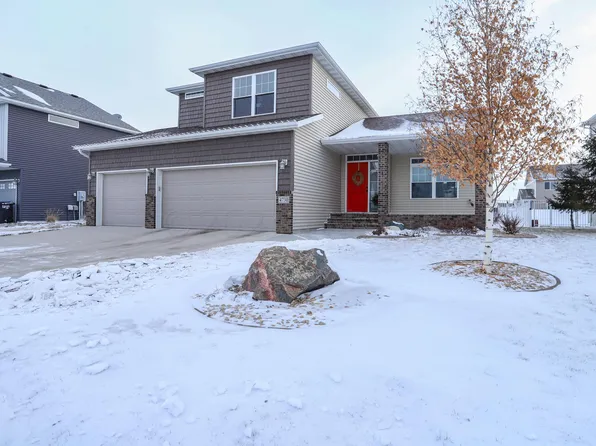 4730 54th St S, Fargo, ND 58104