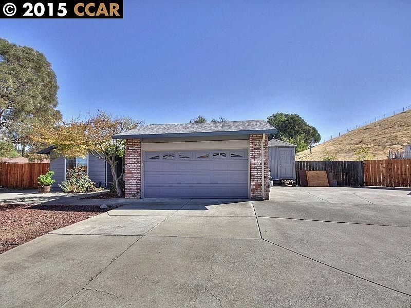 Private Driveway to your house