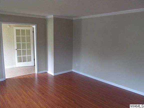 5th image of 137 52nd St E