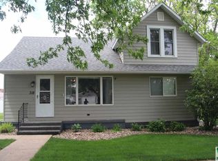 318 Jackson St, Remsen, IA 51050
