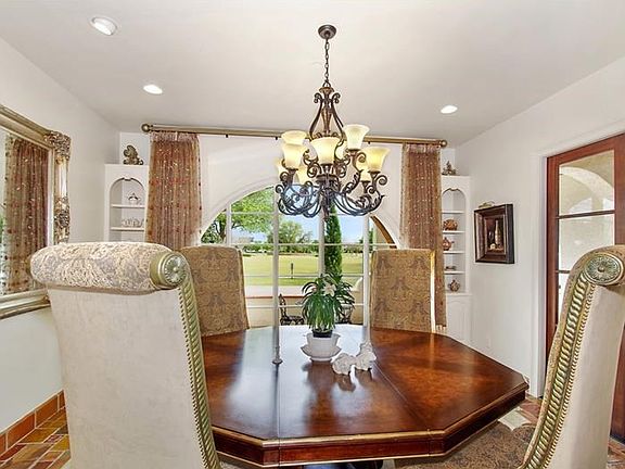 Formal Dining