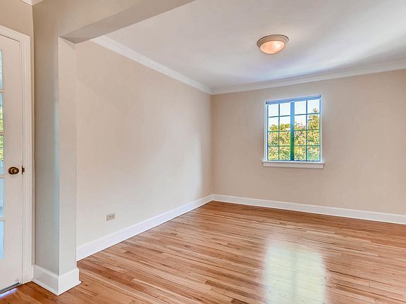 4th image of 949 N Emerson St APT 12