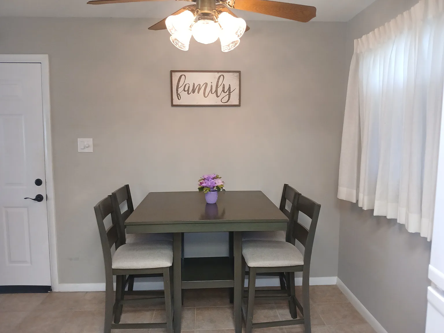 131 N Higley Rd — Photo 4