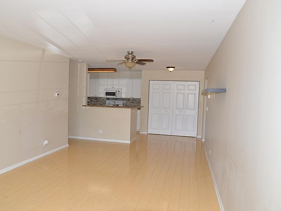 3rd image of 746 N Gary Ave