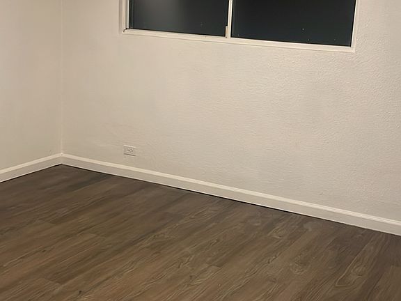 3rd image of 600 S Solano Ave