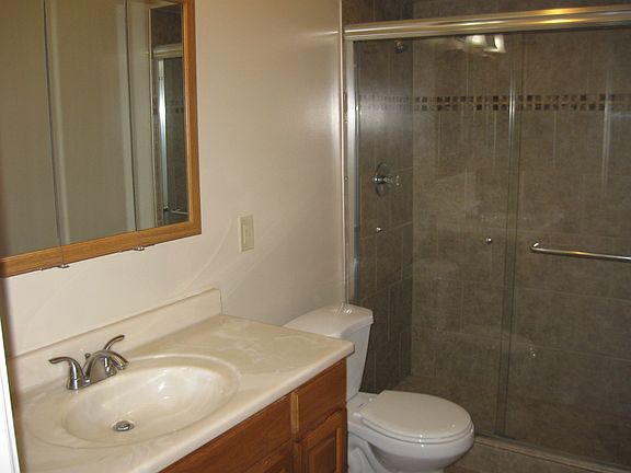 5th image of 7205 Parma Park Blvd
