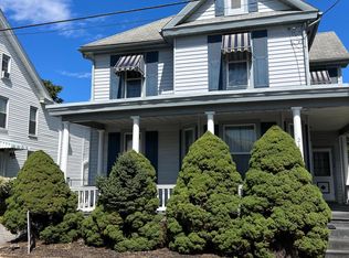 263 W Queen St, Chambersburg, PA 17201