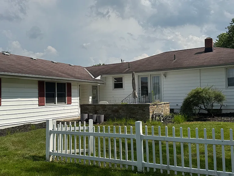 745 Forde Ave — Photo 32