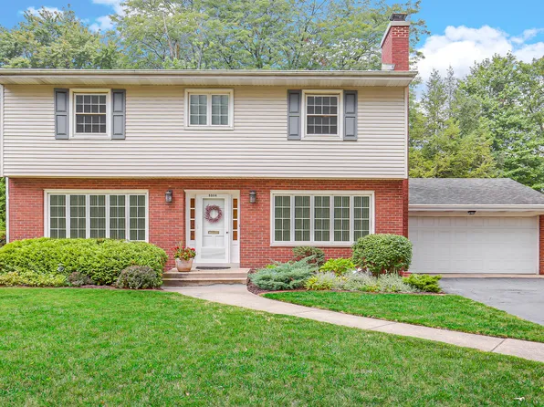 8804 Greenwood Ave, Munster, IN 46321