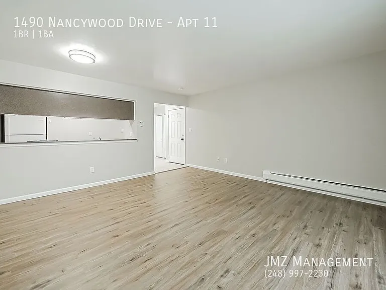1490 Nancywood Dr #11 — Photo 4