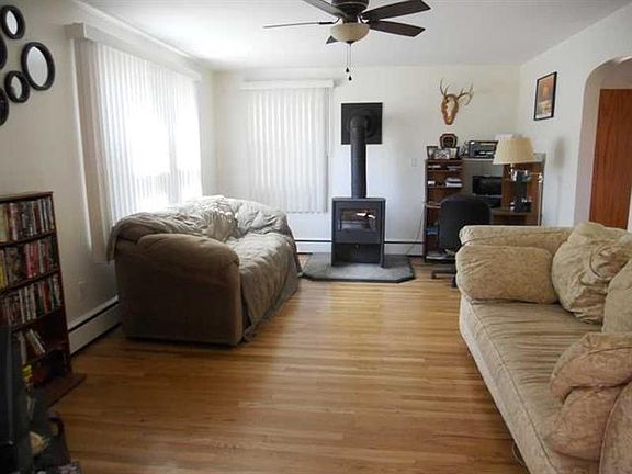 5th image of 241 S Lincoln Ave