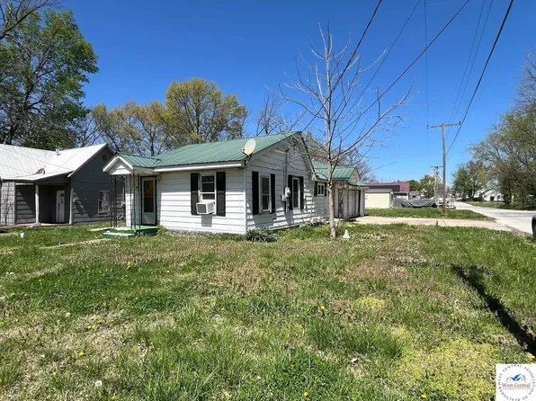 201 W Tebo St, Clinton, MO 64735