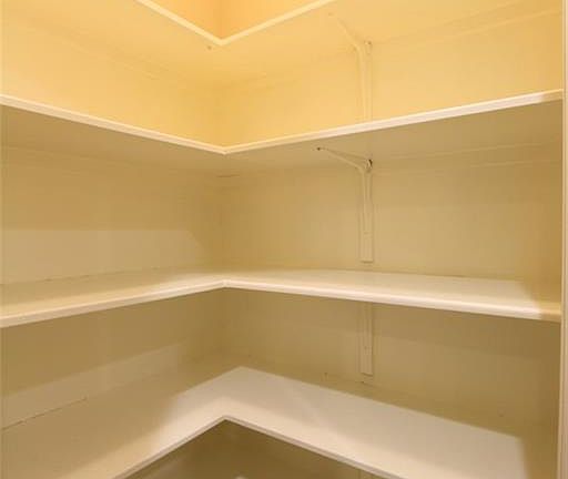 5th image of 203 Westfield Dr