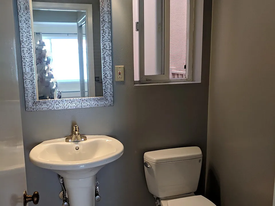 Master Bathroom V1