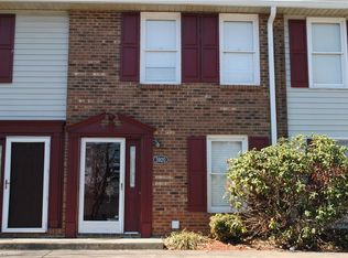5920 King Charles Ct, Clemmons, NC 27012
