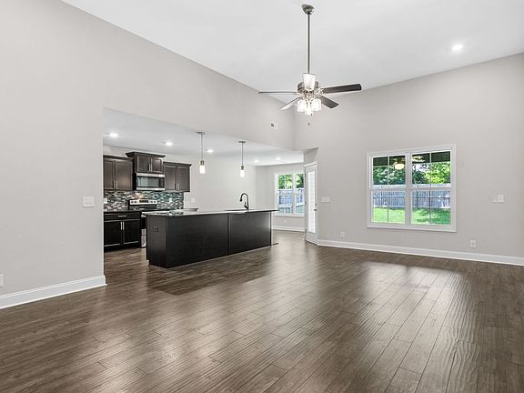 5th image of 129 Eagles Perch Ln