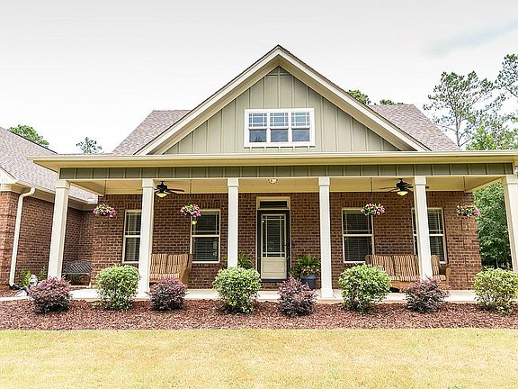 3rd image of 170 Lee Road 2161