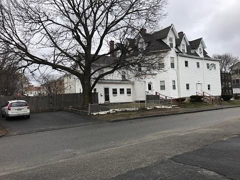 2nd image of 5 Palm St