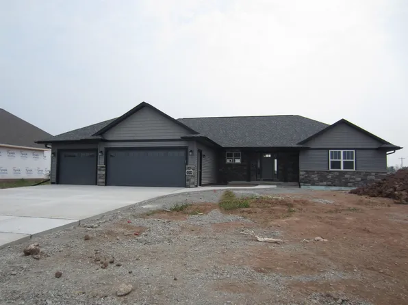 1054 Nutmeg Dr, De Pere, WI 54115
