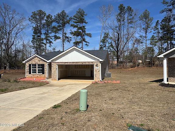 3rd image of 506 Pine Meadows Ct