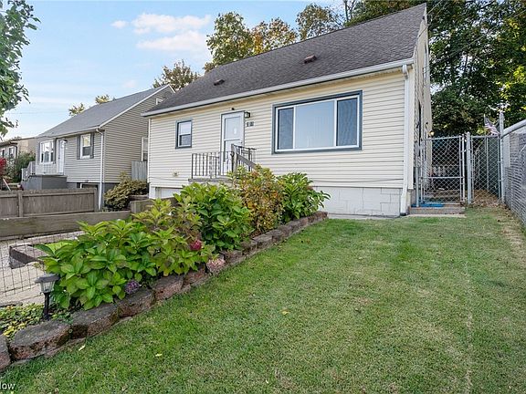 3rd image of 2612 Nesmith Lake Blvd