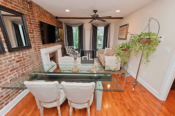 Rented by Highline Residential | media 28