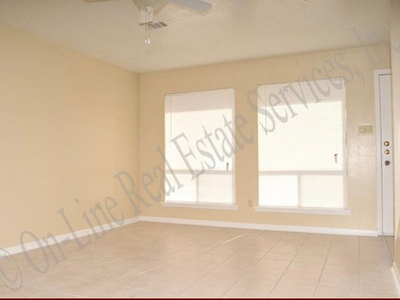 2nd image of 808 San Pedro Dr APT C