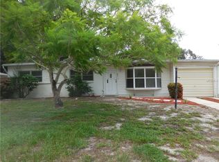 6211 Columbia Dr, Bradenton, FL 34207