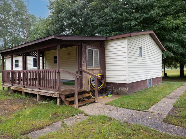 13820 N Adams Rd, Addison, MI 49220