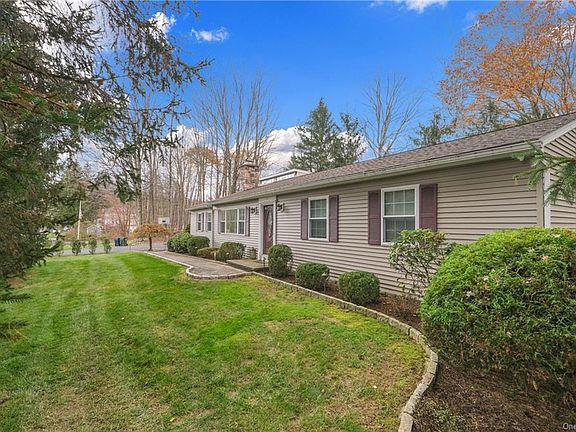3 Valley Court, Mahopac, NY 10541 | Zillow