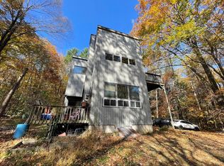 23 Deer Run Ln, Charlemont, MA 01339
