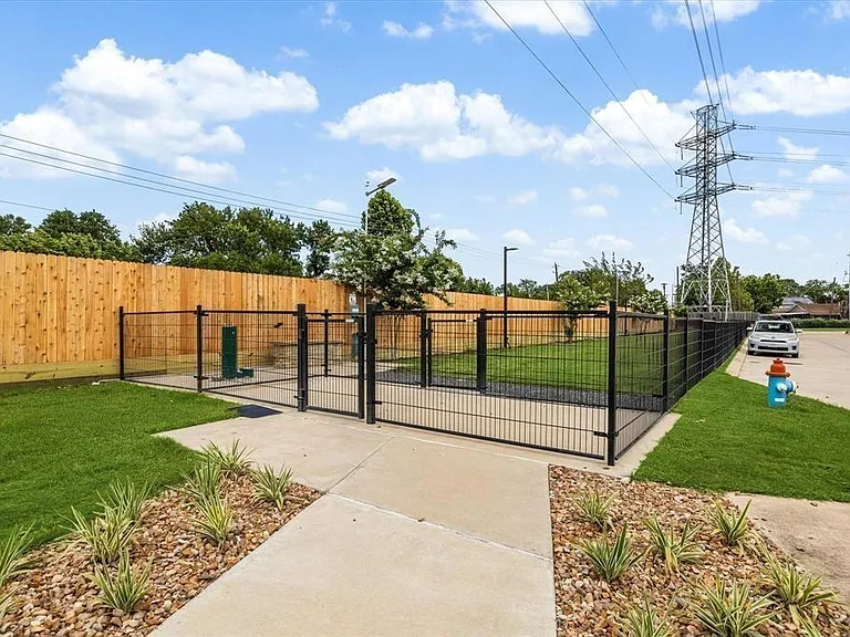 5502 Cuerta St — Photo 22