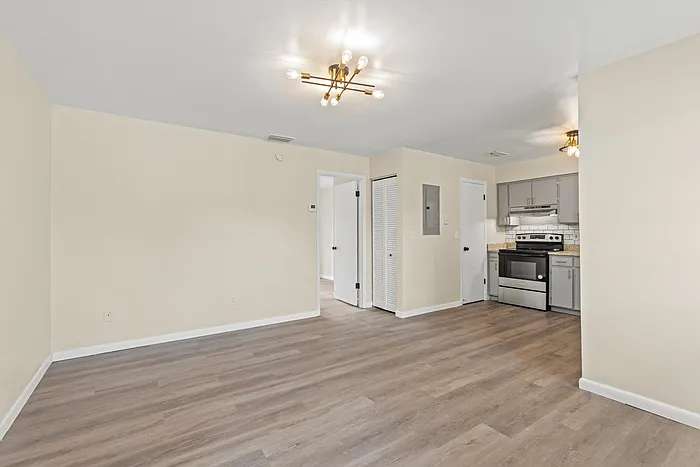 3329 Mayflower St #3331 — Photo 4